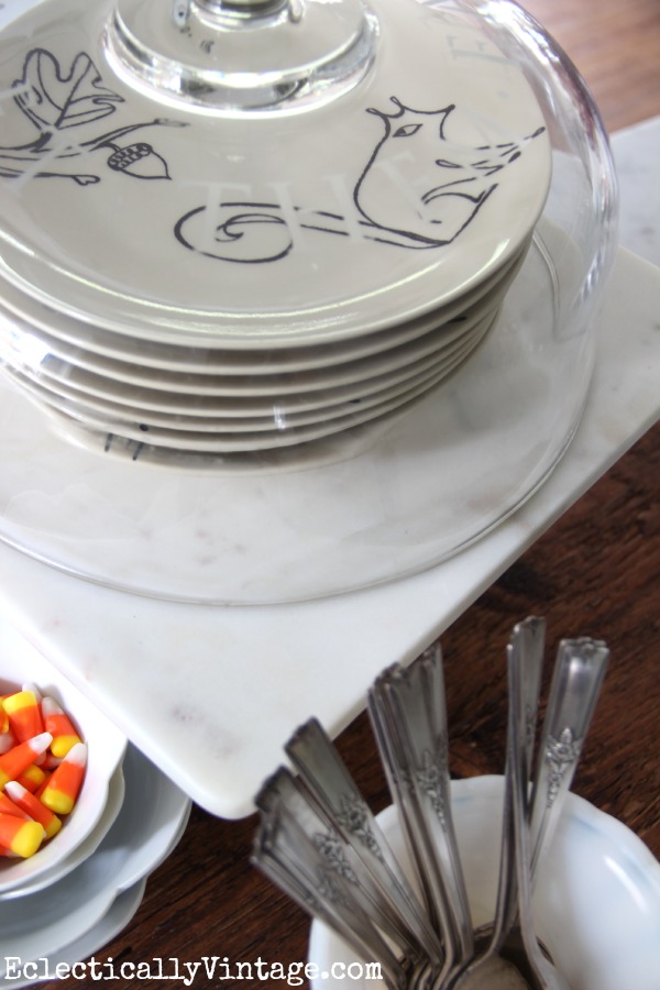 Display your favorite plates under a cake dome kellyelko.com #EclecticallyFall