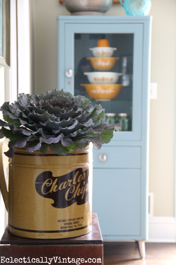 Love the Charles Chips container as a vase! kellyelko.com #EclecticallyFall