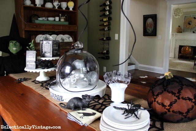 Set the scene for your Halloween party with these table decorating ideas kellyelko.com