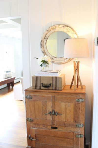Old wooden icebox is the perfect entry table kellyelko.com