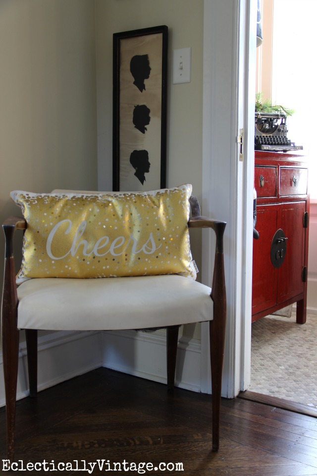 Cheers pillow - what a festive decorating touch! kellyelko.com