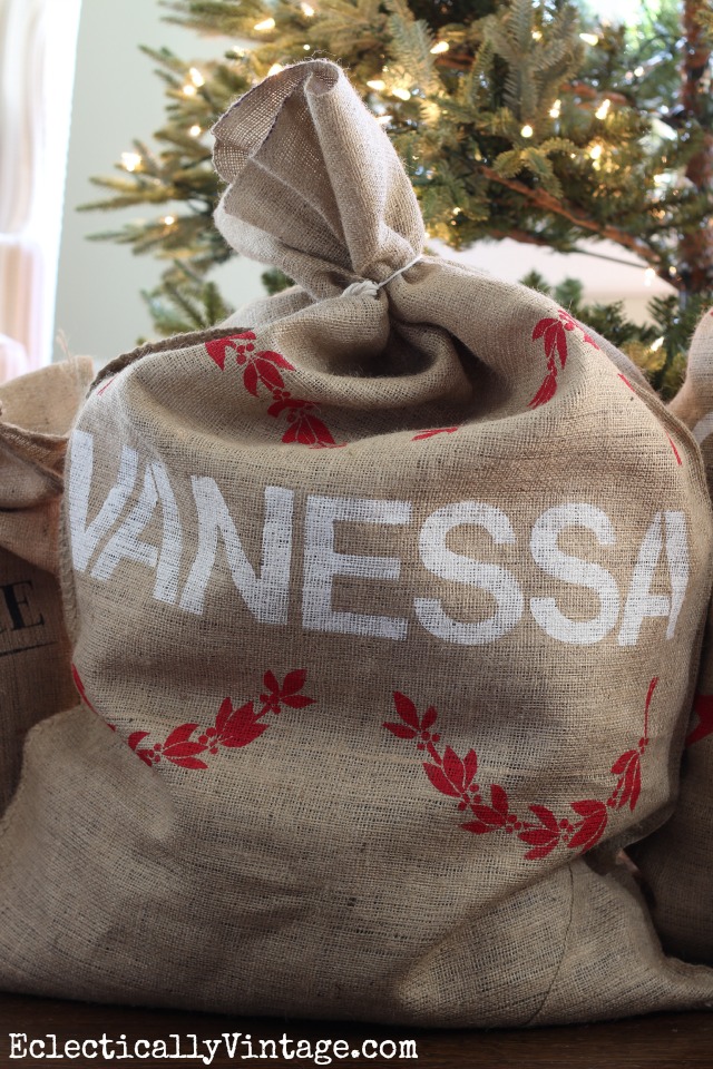 Make a personzlied grain sack - perfect as a Christmas Santa sack - love the garland stencil kellyelko.com