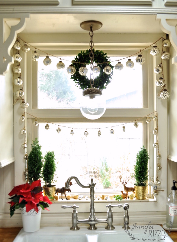 Creative Christmas Decorating Ideas - 12 Favorites