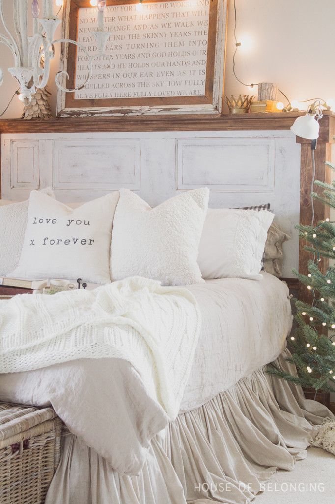 Cozy Christmas bedroom - love the sign kellyelko.com
