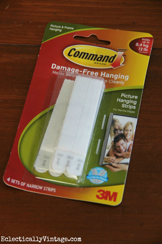Command™ Brand Picture Hanging Strips kellyelko.com #DamageFreeDIY