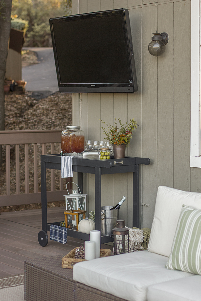 Put a television outside - what a fun idea! kellyelko.com