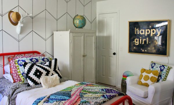 Fun girls bedroom - colorful and modern kellyelko.com