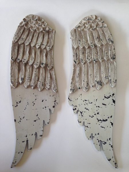 Love these wood shabby angel wings 