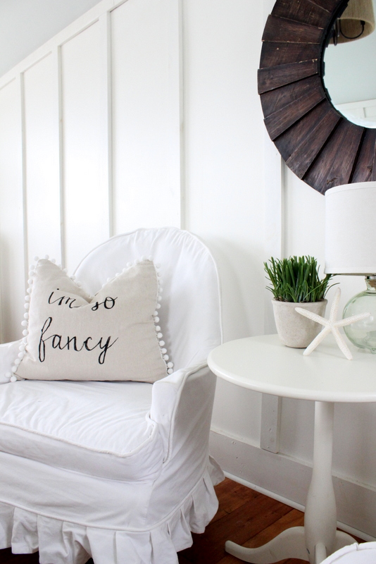 How cute is this reading nook and the pom pom pillow kellyelko.com