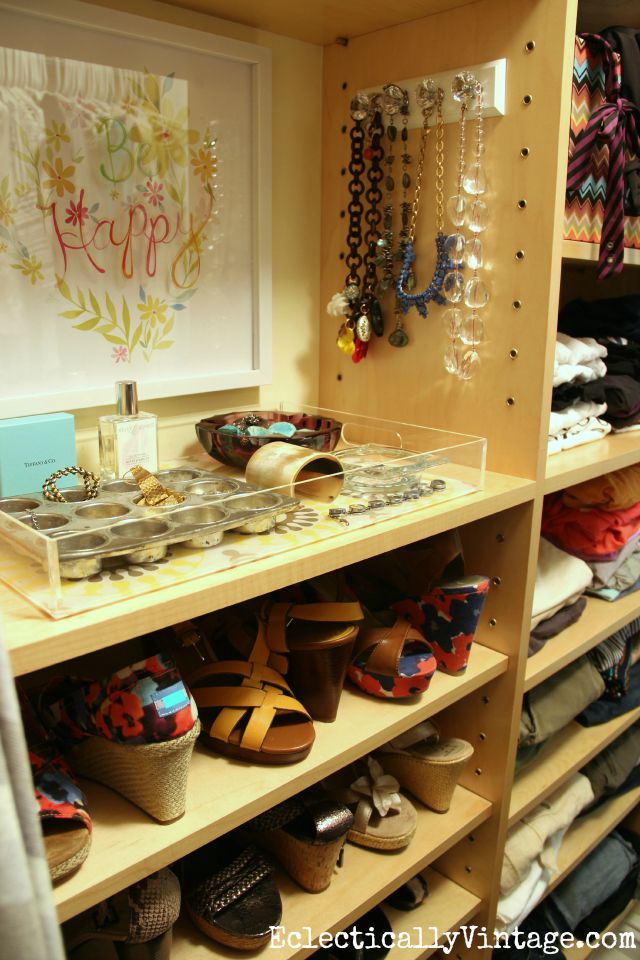 Love this jewelry organization in the closet - perfect for getting everything on display kellyelko.com