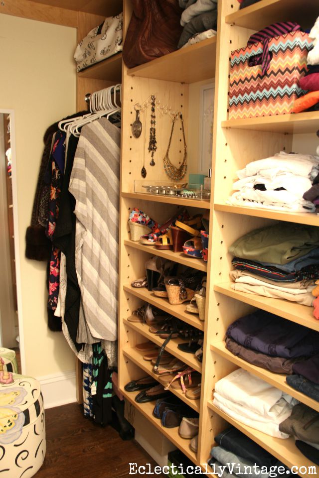 Love this organized closet with room for clothes, shoes, hanging dresses and even jewelry kellyelko.com