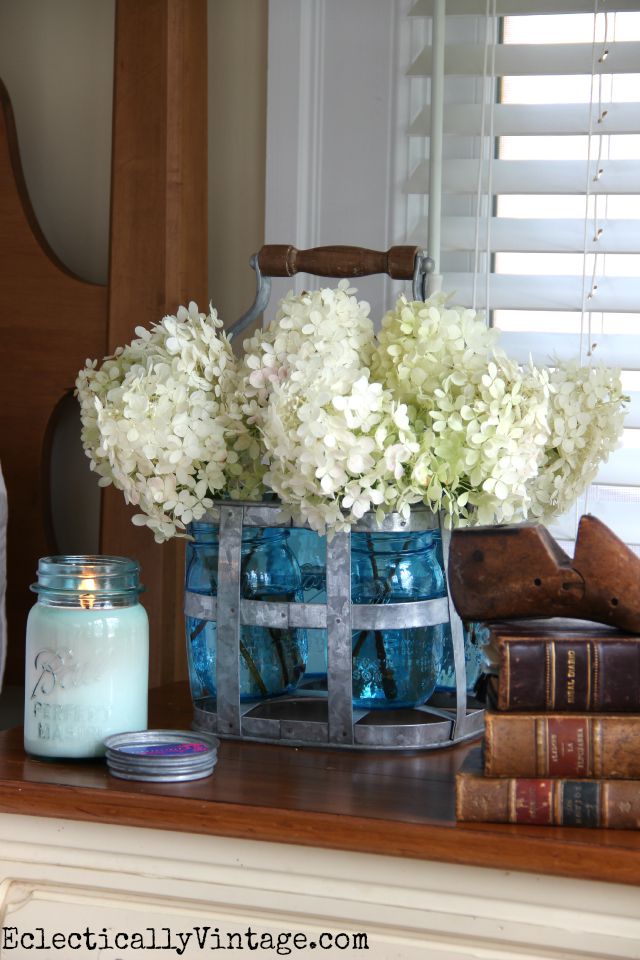 white-hydrangeas-mason-jars