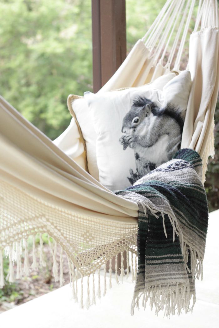 How cute is this cozy hammock with squirrel pillow - perfect for chilly fall nights kellyelko.com