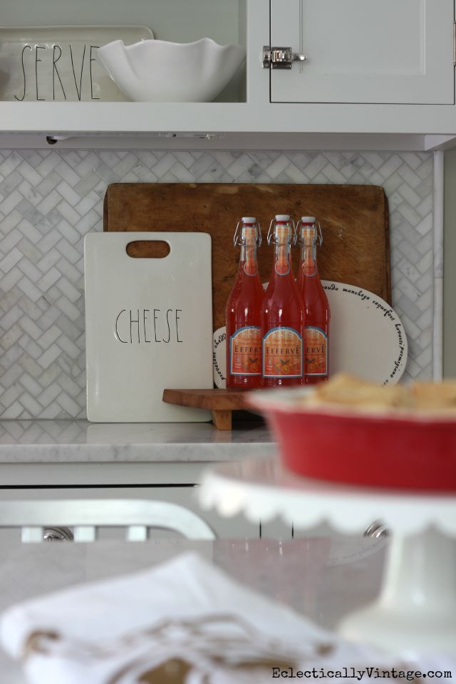 Love the cutting board and cheese board display kellyelko.com