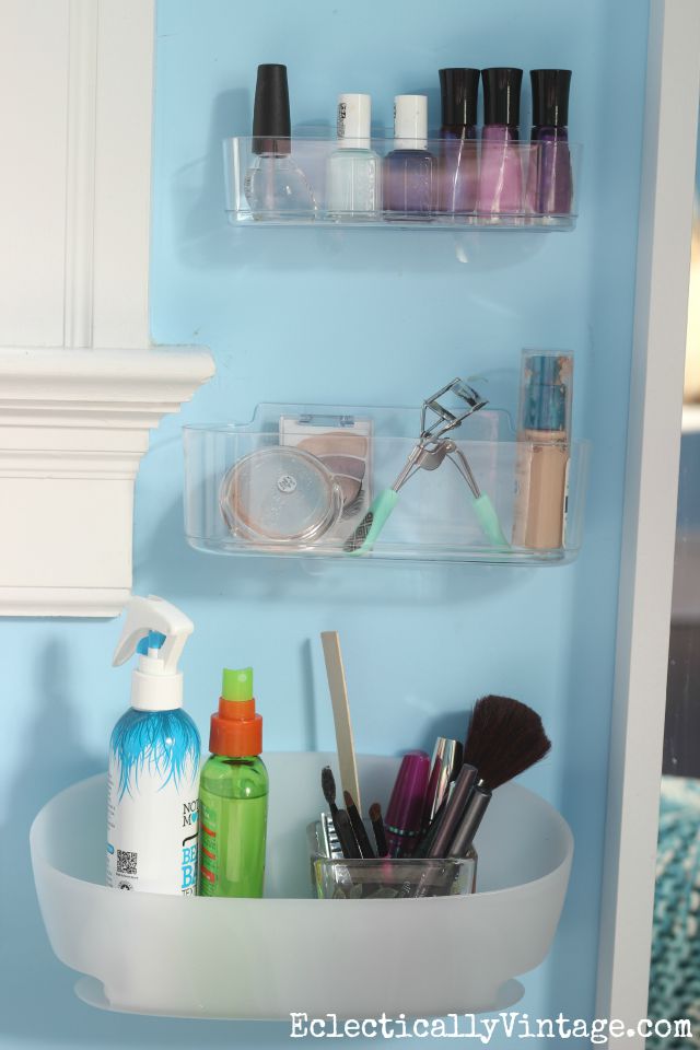 Creative teen makeup organization ideas - love these caddies for keeping everything within reach kellyelko.com #DamageFreeDIY