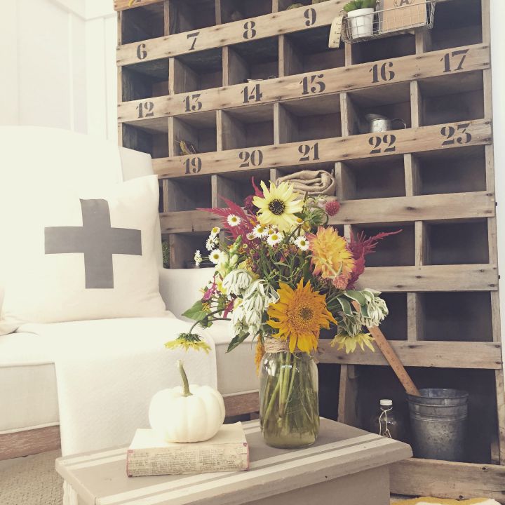 Rustic farmhouse cubbies for fall 