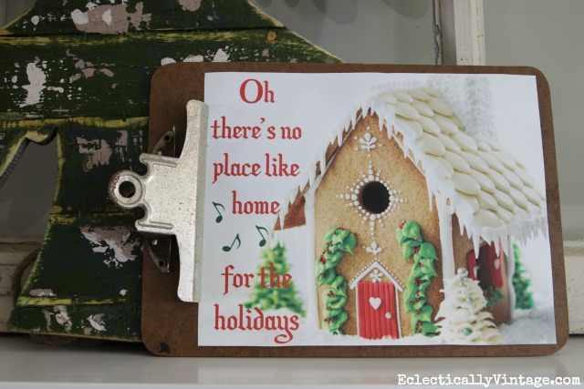 Free Christmas Gingerbread House Printable - so cute! kellyelko.com