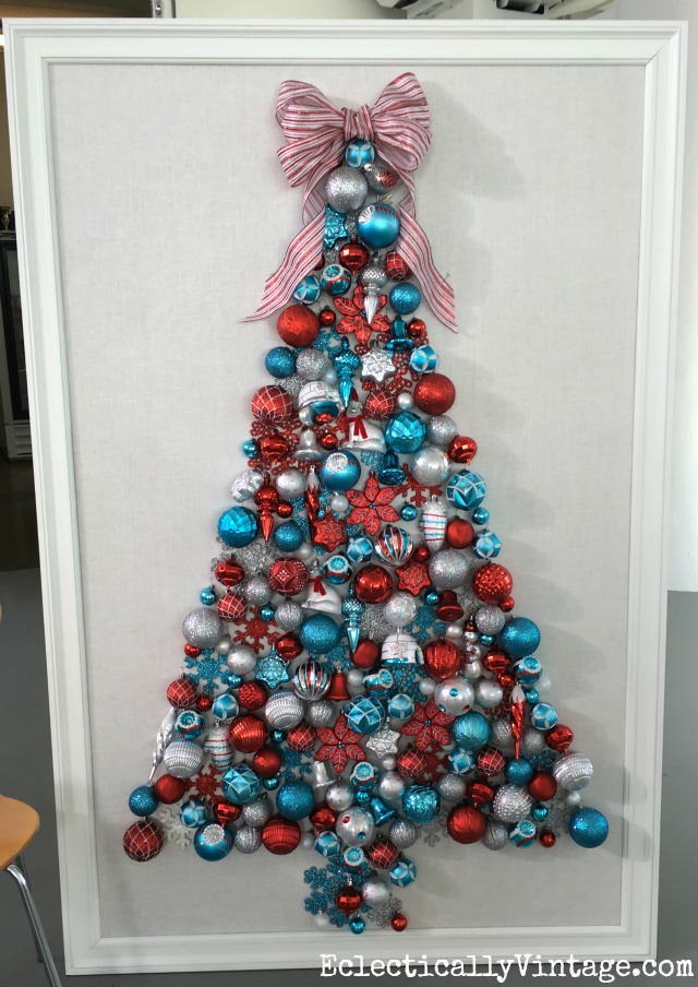 Make a festive DIY ornament Christmas tree!  kellyelko.com