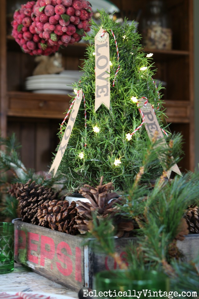 Vintage soda crate is the perfect tray for a festive Christmas tree centerpiece kellyelko.com