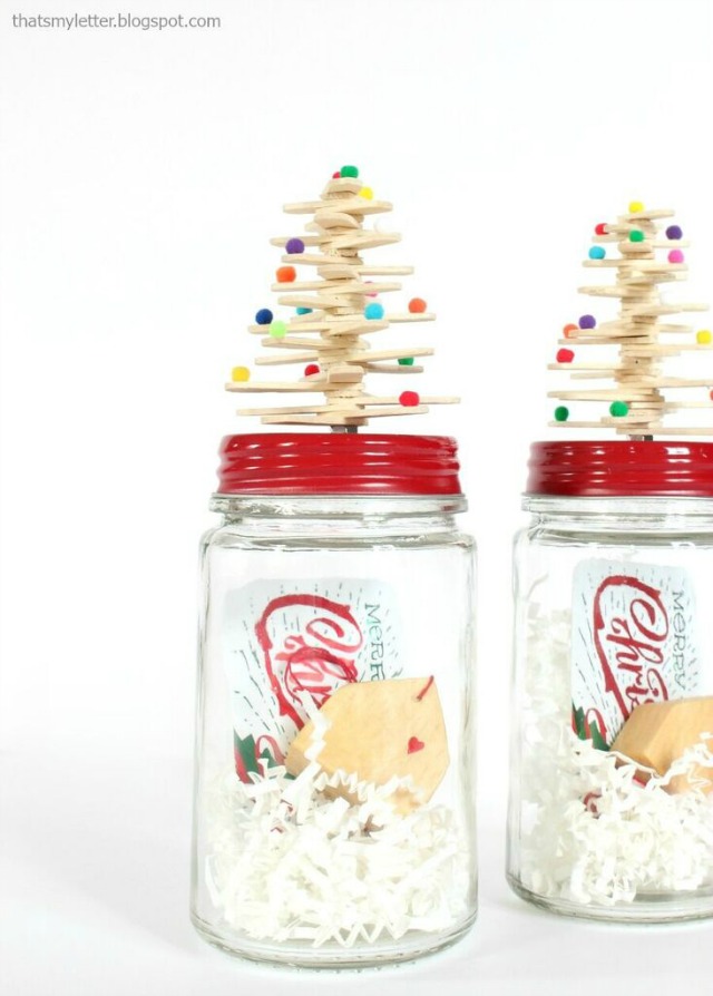 Christmas gifts in a jar - love the little trees on top kellyelko.com