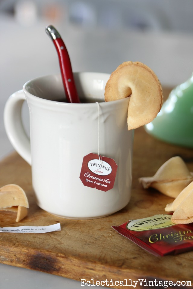 Christmas tea - love the fortune cookie for dunking kellyelko.com