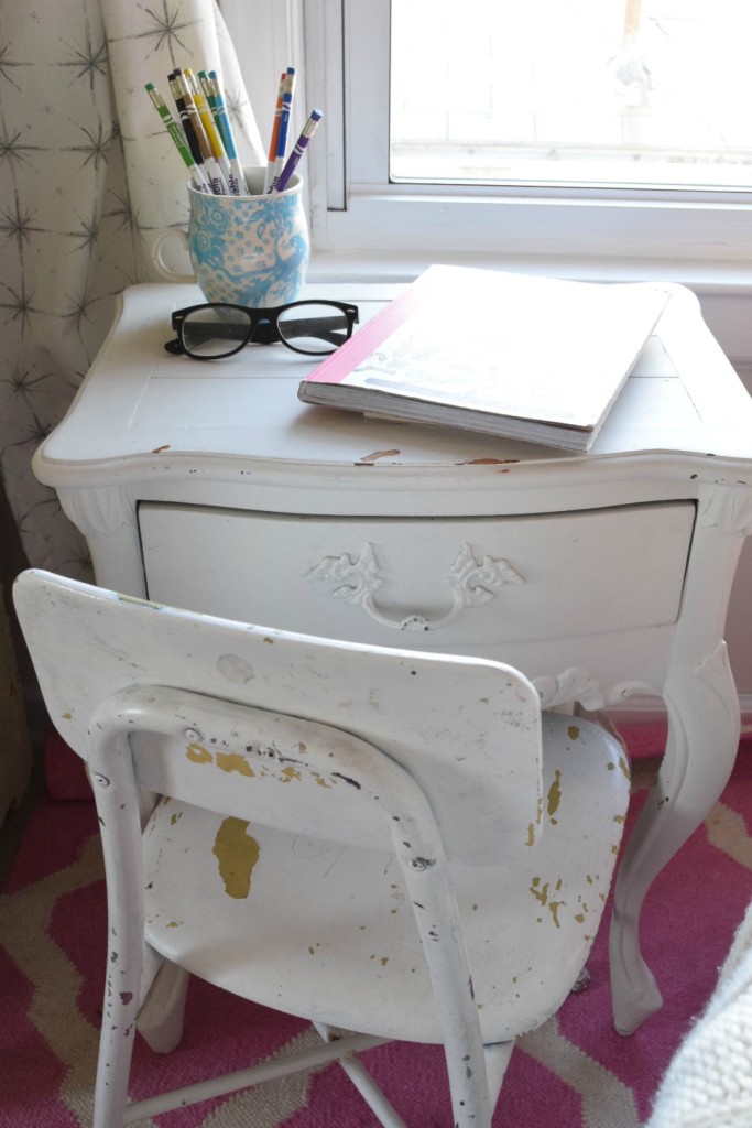 Vintage kids desk and chair kellyelko.com