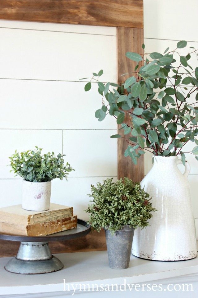 Love this simple spring mantel kellyelko.com