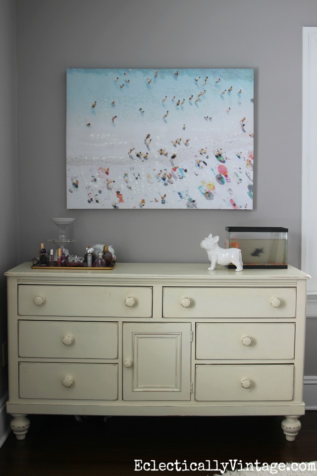 One huge piece of art makes a statement! Love this beach scene art canvas kellyelko.com