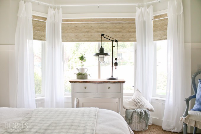 Love this bay window with breezy white curtains kellyelko.com