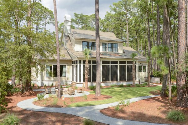 Charming southern home backyard with screened in porch kellyelko.com