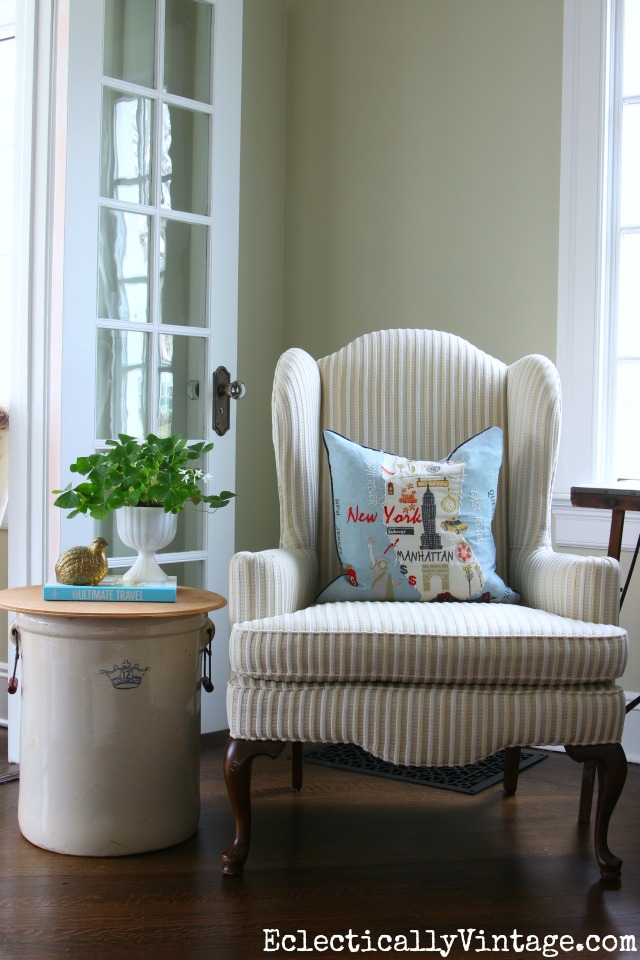 Old crock turned table - what a fun way to repurpose a vintage find kellyelko.com 