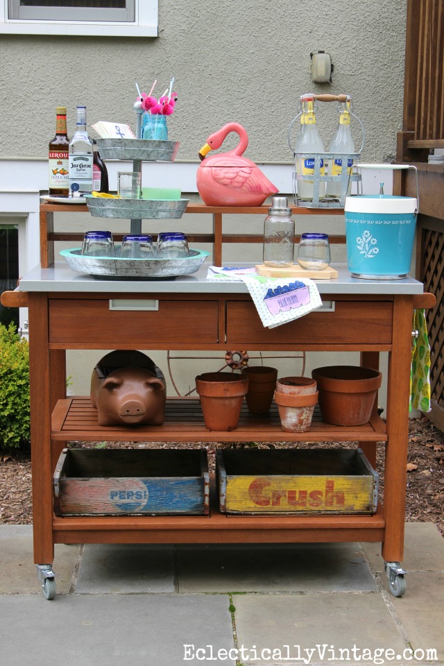 Love this outdoor bar cart and all the festive finds kellyelko.com