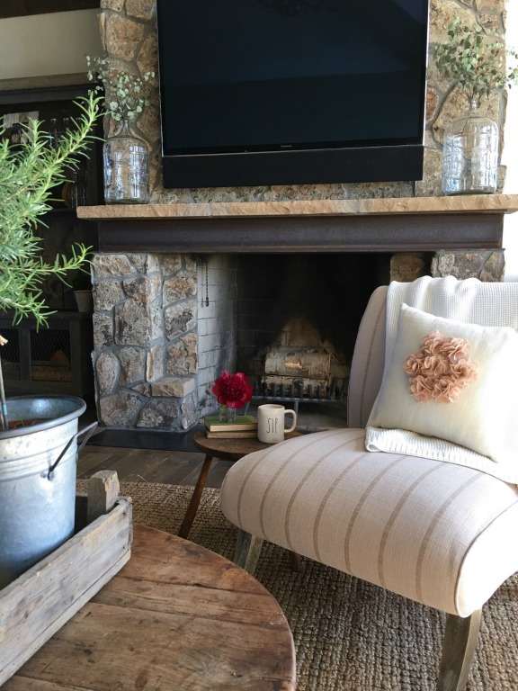 Love the stone fireplace in this stunning farmhouse kellyelko.com