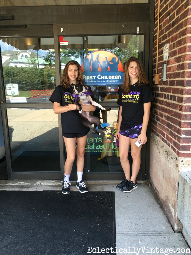 Pet therapy dog at First Children school kellyelko.com