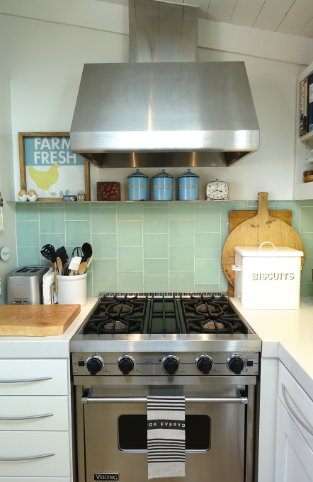 Love the green glass tile backsplash kellyelko.com