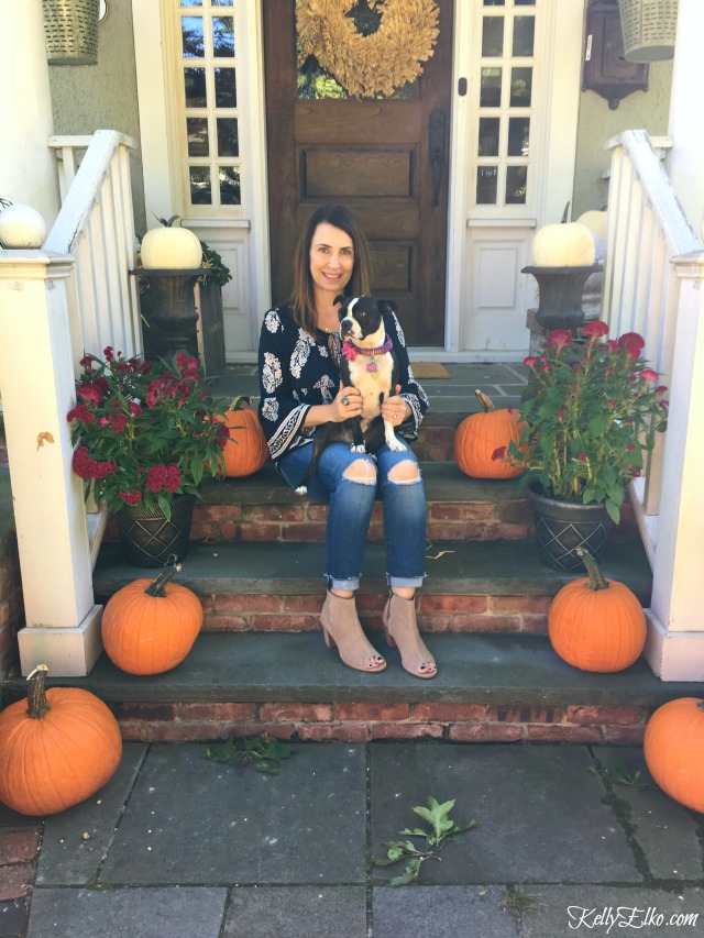 fall-front-porch-kelly-elko-pumpkins