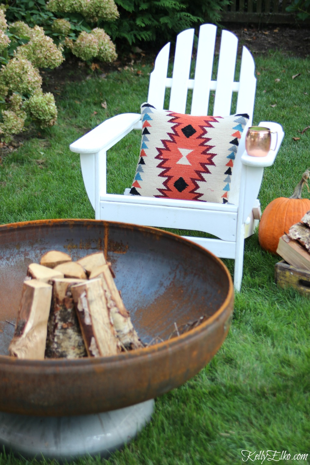 boho-outdoor-pillows-firepit - Kelly Elko