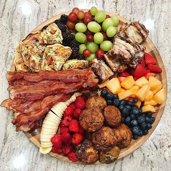 12 Extremely Unique Christmas Charcuterie Boards! - Kelly Elko