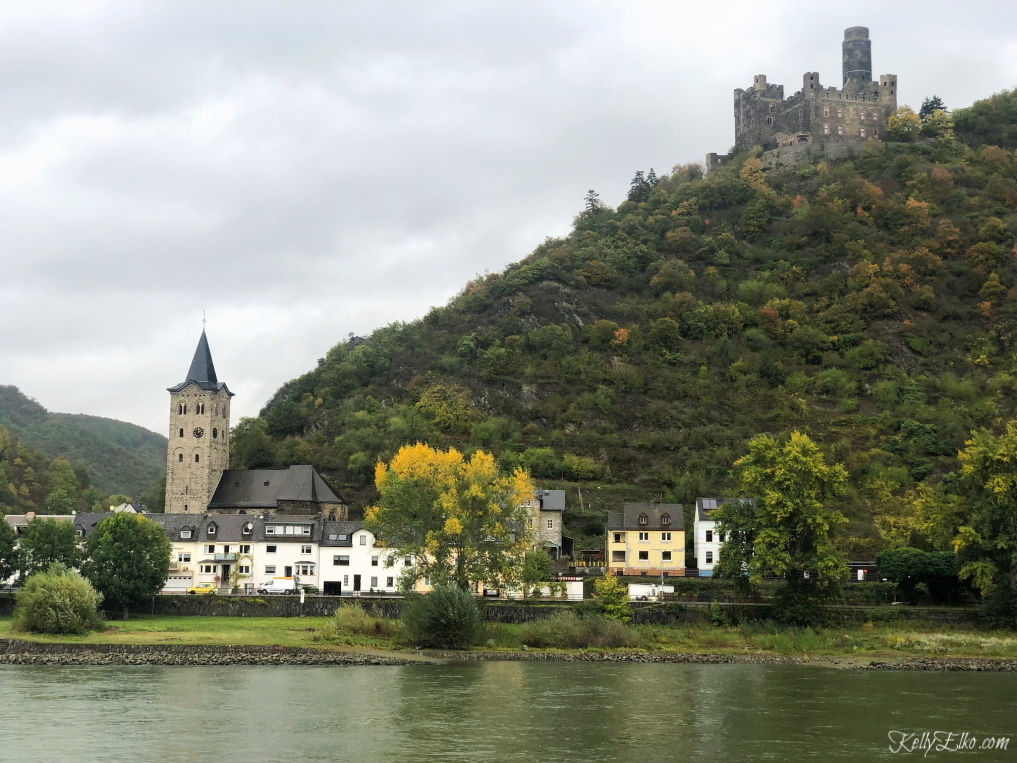 Middle Rhine River Castle Corridor - this stunning stretch of river has tons of castles kellyelko.com #rhineriver #rivercruise #middlerhine #castle #rhinerivercastles #travel #travelblog #travelblogger 