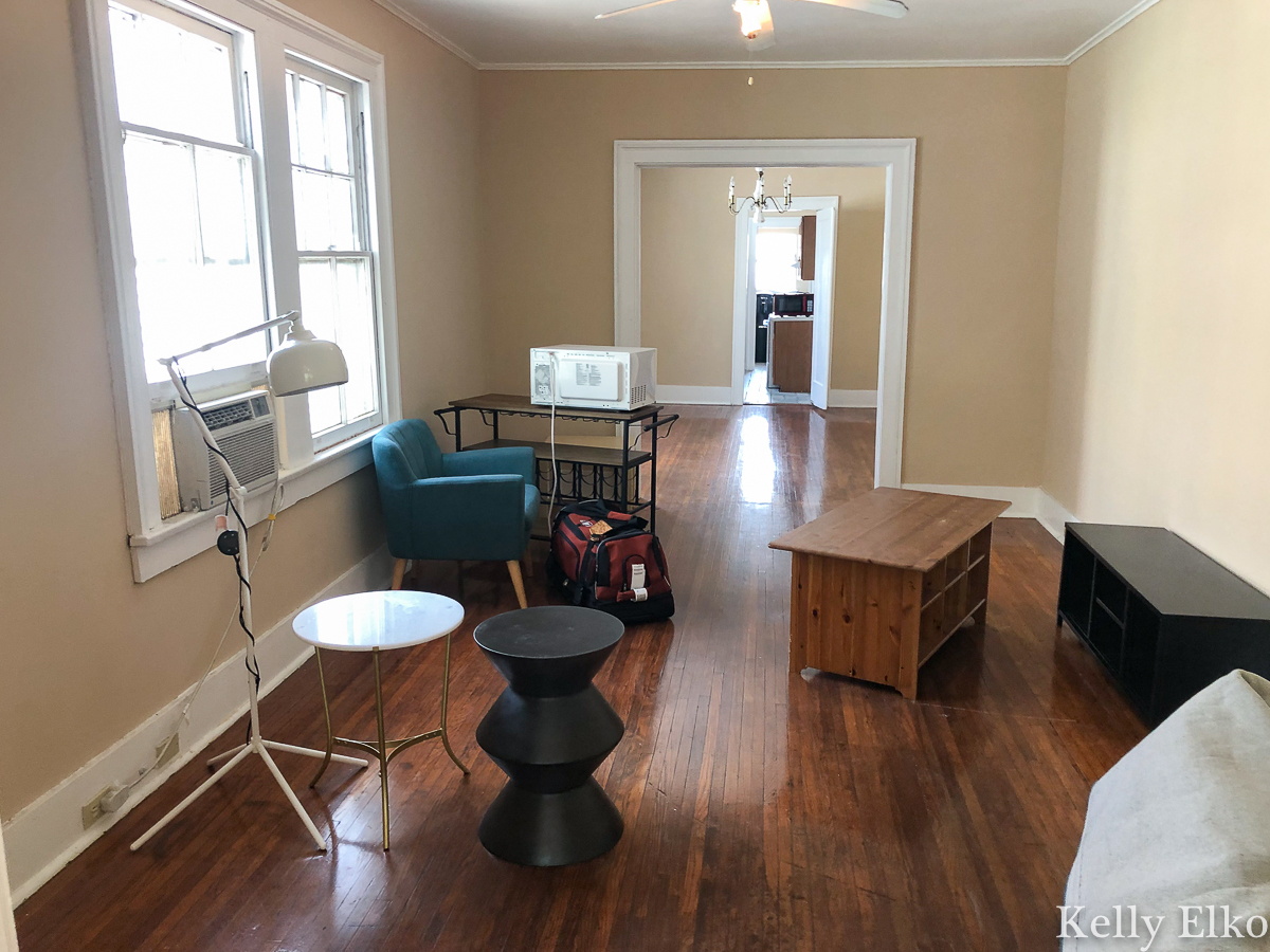 How to Furnish a College Apartment - Tour My Daughter's New Place