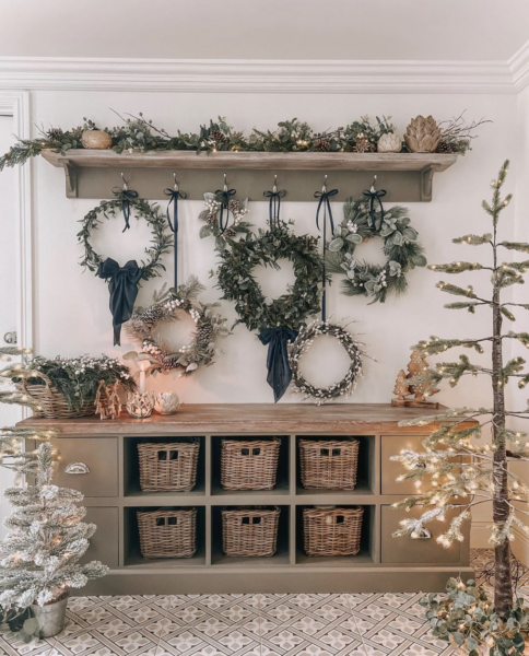 Christmas Goals - 12 Stunning Christmas Decor Ideas! - Kelly Elko